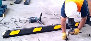 topes de estacionamiento