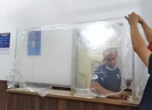Divisorias de Acrílico para Cajas o Recepciones