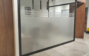 ploteo esmerilado vinilo oficinas