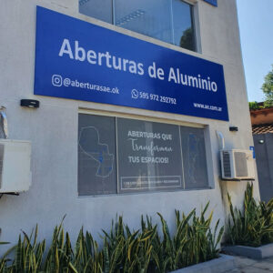 Cartelería economica en Asunción Paraguay